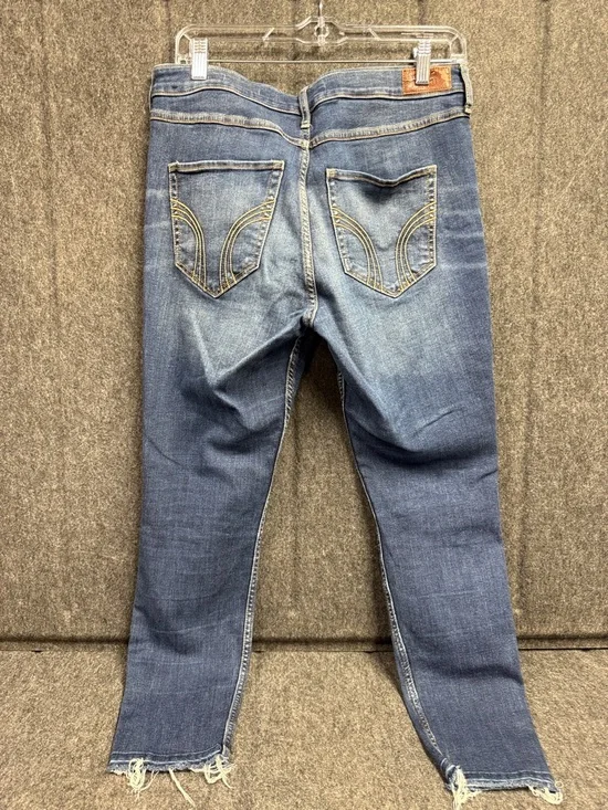 Hollister Distressed Dark Blue Cropped Jeans - Picture 3 of 6